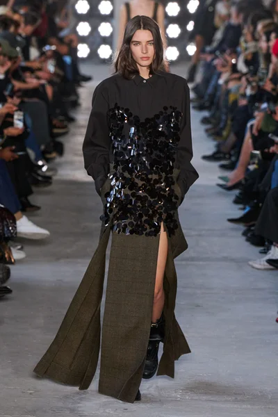 Look 2